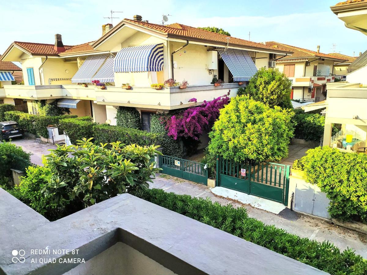 Апартаменти Tra Puccini Ed Il Mare Торре-дель-Лаго-Пуччіні Екстер'єр фото